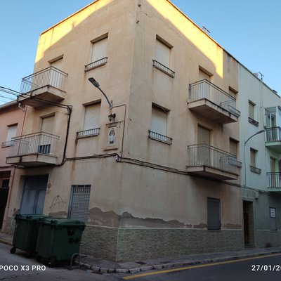 Vivienda en primera planta con garaje.